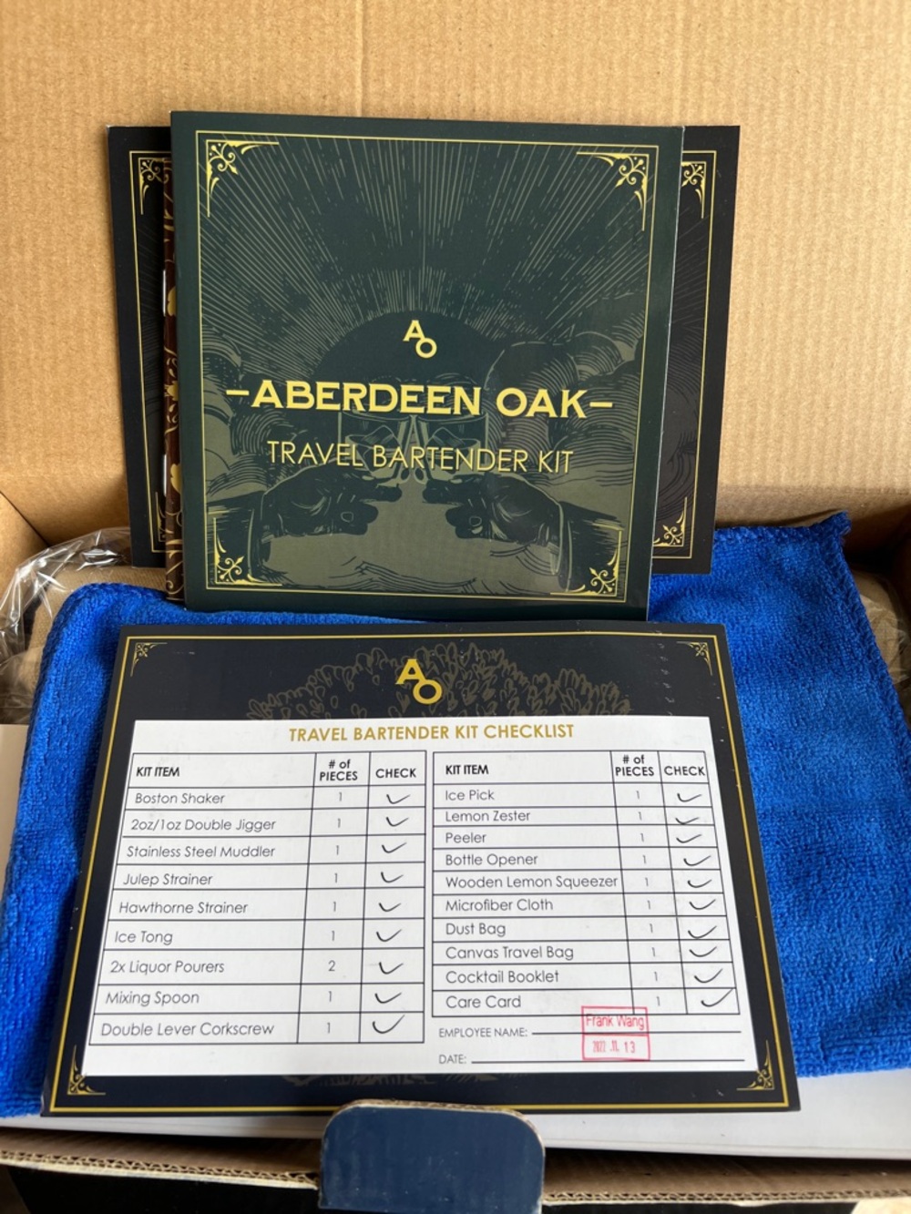 Aberdeen Oak Travel Bartender Kit